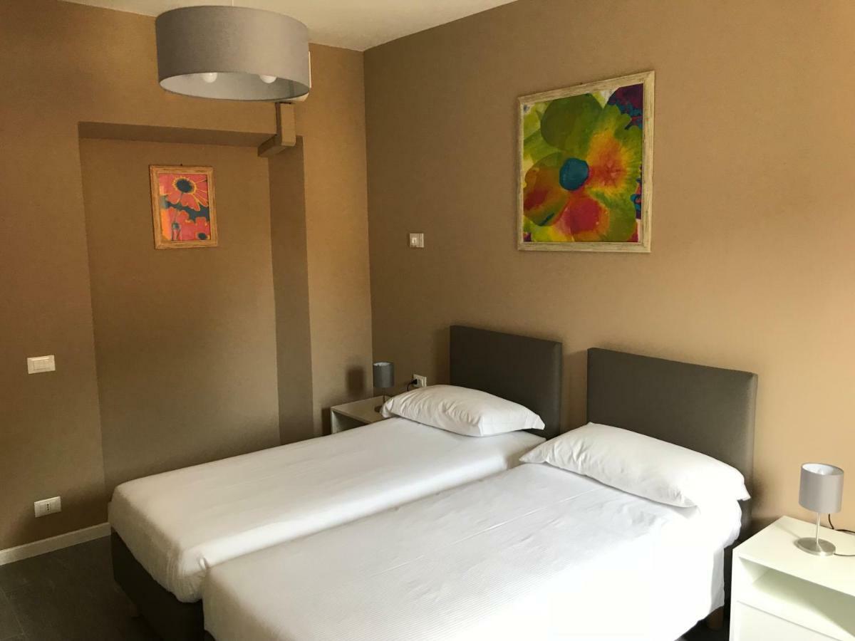 Casa Patrizia Hotel Gravellona Toce Ngoại thất bức ảnh