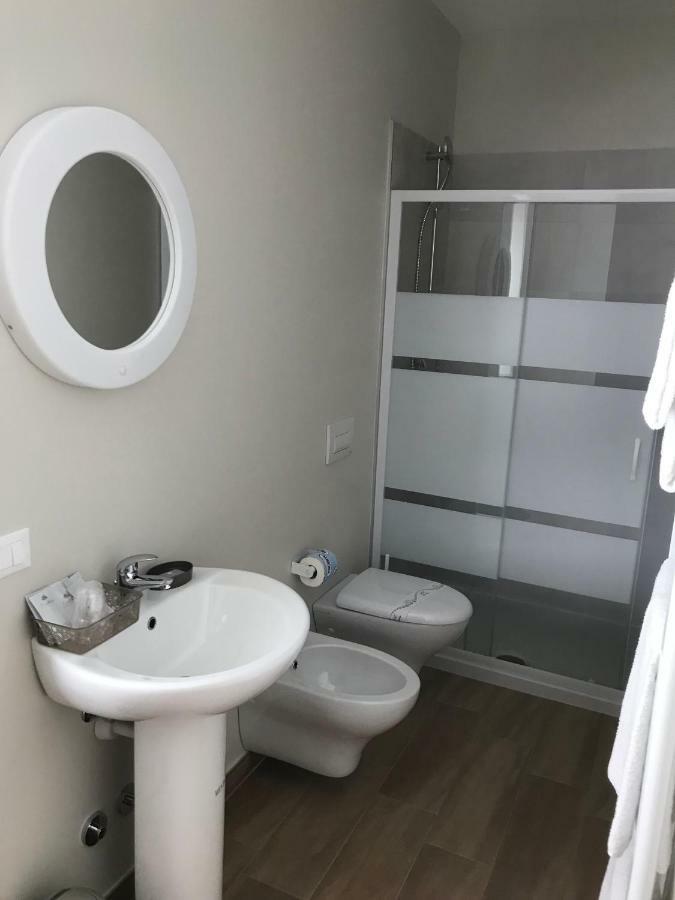 Casa Patrizia Hotel Gravellona Toce Ngoại thất bức ảnh