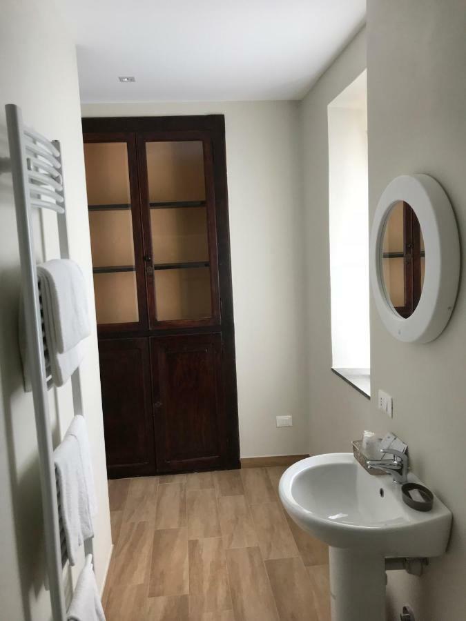 Casa Patrizia Hotel Gravellona Toce Ngoại thất bức ảnh